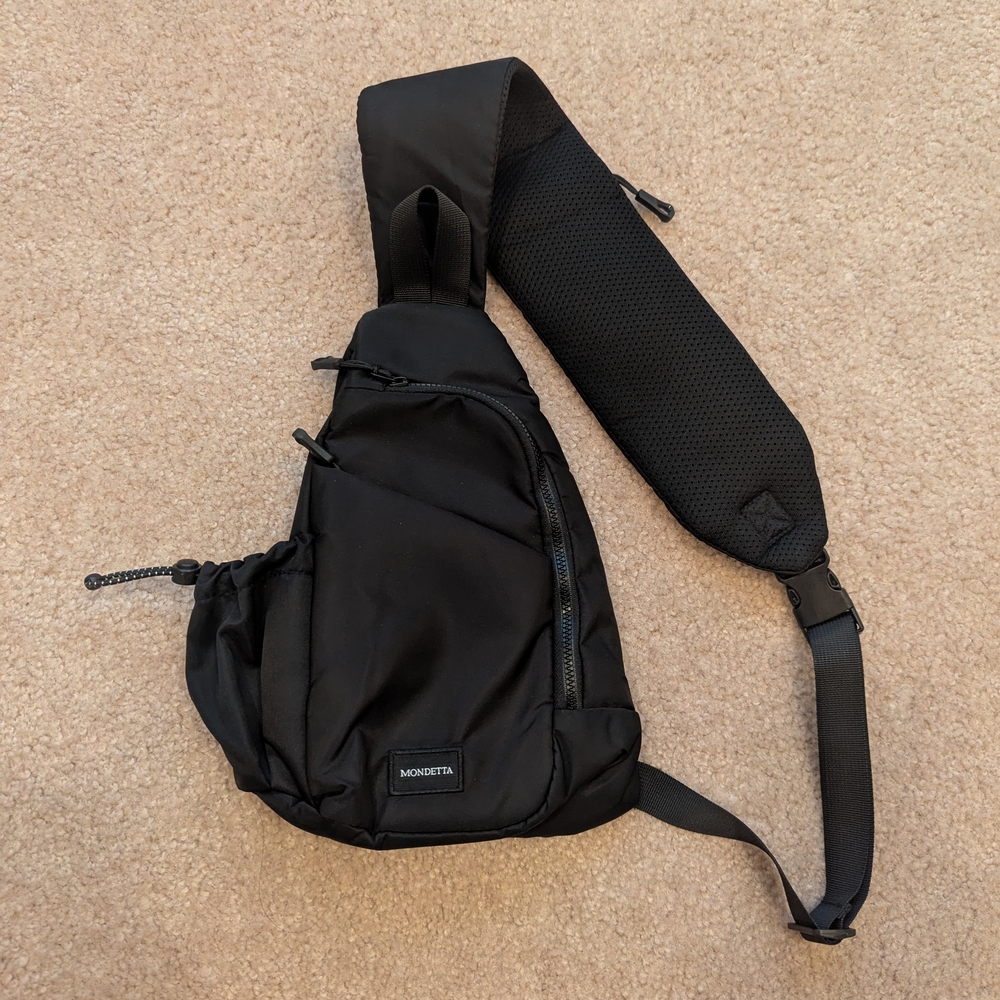 Mondetta Unisex Black Messenger Sports Sling Bag